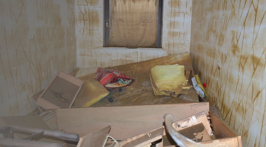 Why choose water damage restoration service for commercial water damage restoration in Roseville